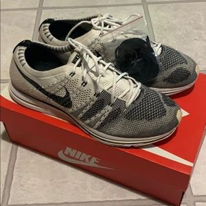 Nike Flynit Trainers